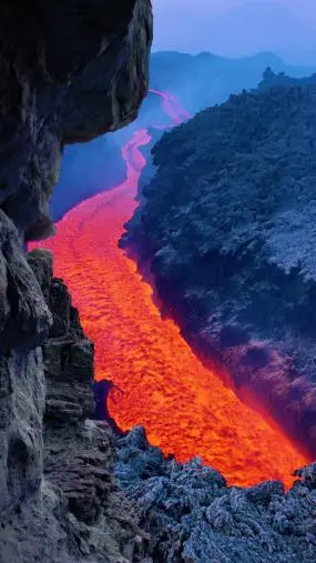 火山2图吃透明管用么_火山绿色透明玻璃石图片_透明的火山石