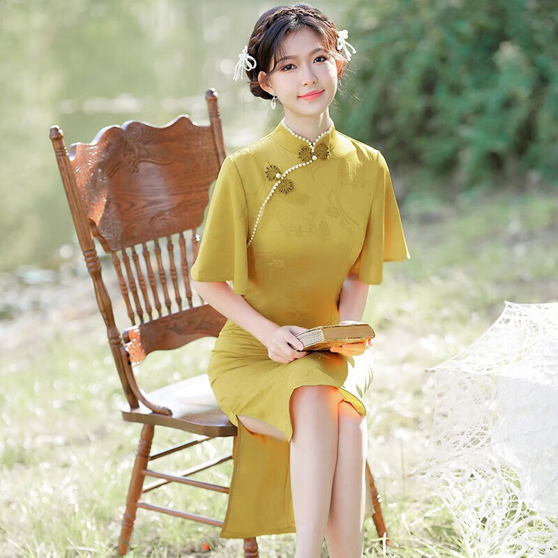 江苏泰州送考妈妈穿旗袍_男家长穿旗袍送考_穿旗袍送考真的好吗