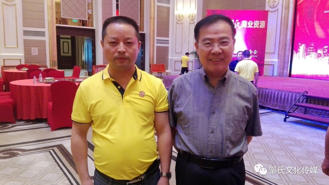 游戏玩家截图-游戏截图背后的故事：记录瞬间，定格情感，见证努力与坚持