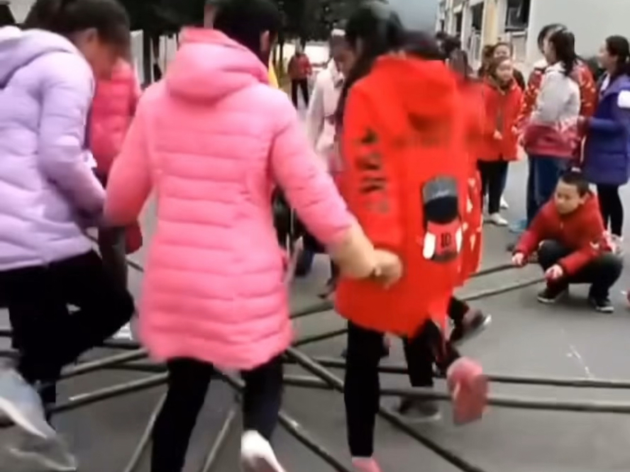 跳竹竿的游戏规则_竹竿跳教案_跳竹竿游戏规则