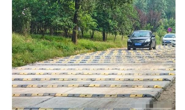 黄疸值300多要不要住院-黄疸值 300 多，是身体发出的警报吗？